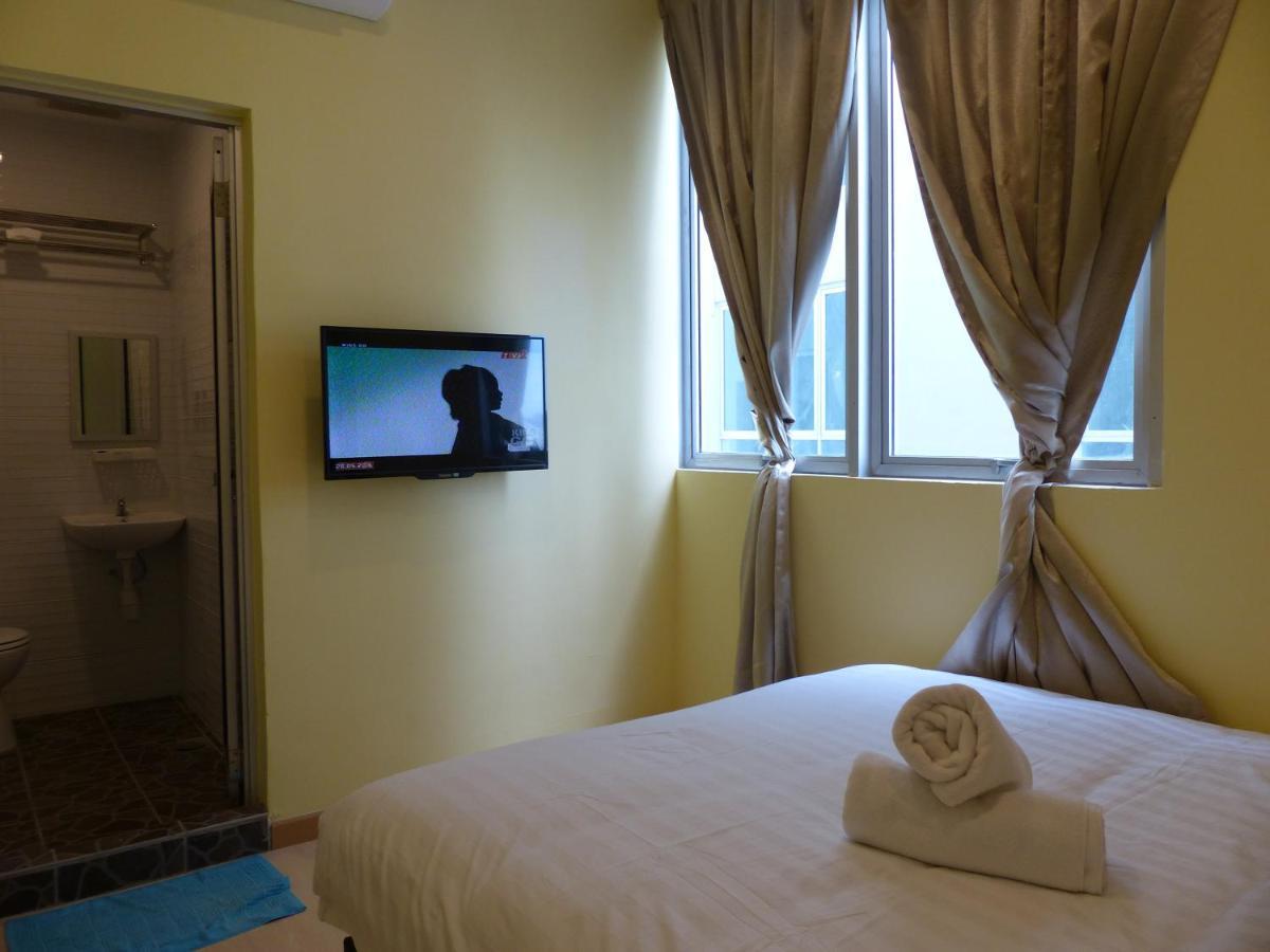 逗号酒店 Bandar Saujana Putra 外观 照片